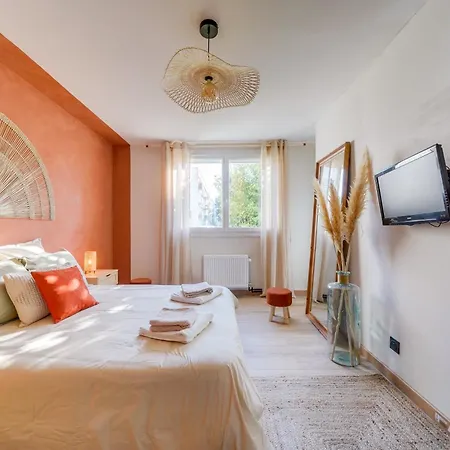 Fridhome Jacuzzi Parking Wifi Fibre 2min Tram Apartment