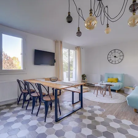 Fridhome Jacuzzi Parking Wifi Fibre 2min Tram Apartment Bruges